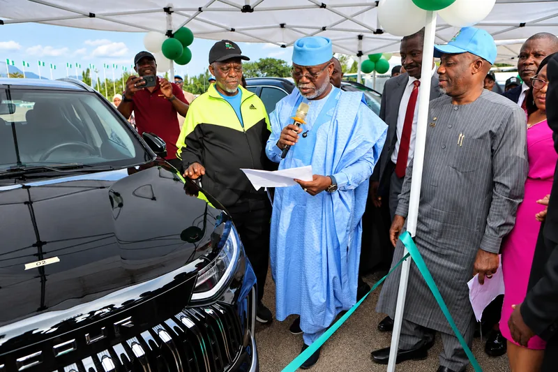 Presentation of Car Prize to Gloria Nkolika Odionu, Winner, Overall Best Administrator, by Hon. Lucky Orimisan Aiyedatiwa, Executive Governor of Ondo State