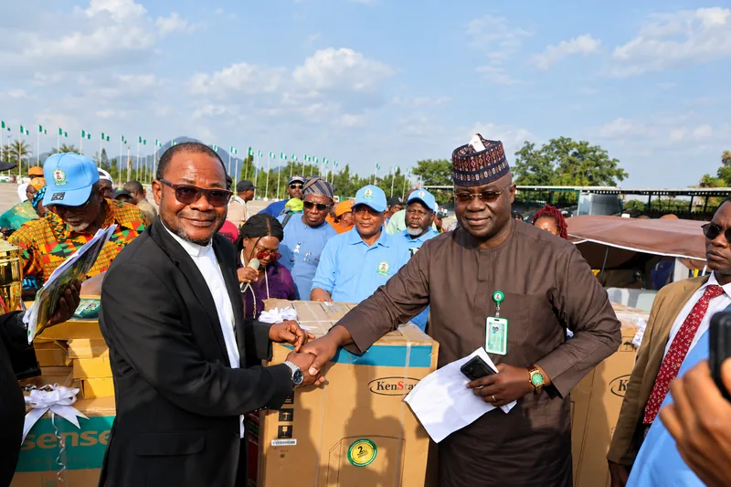 Presentation of Award Prize by Mr. Abel Olumuyiwa Enitan, Head of the Civil Service of the Federation